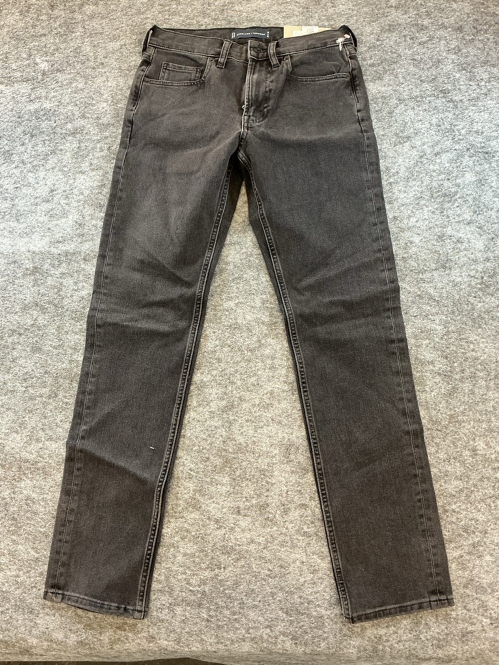 Everlane Uniform Black NWT The Slim Jean DDD